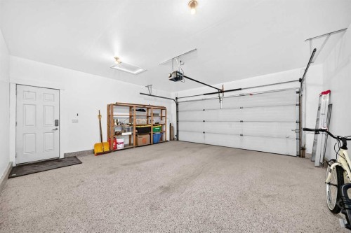 2512 17A Street Nw, Calgary, AB 