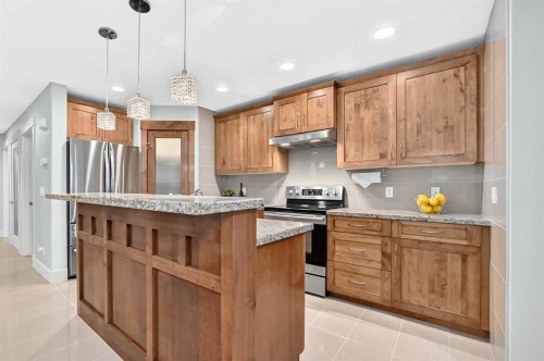 2512 17A Street Nw, Calgary, AB 