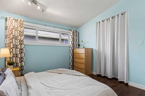 6516 Crowchild Trail Sw, Calgary, AB 