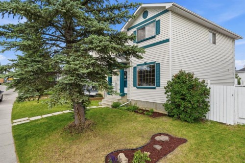 219 Coral Springs Circle Ne, Calgary, AB 