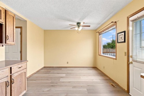 219 Coral Springs Circle Ne, Calgary, AB 