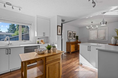 460 Parkridge Crescent Se, Calgary, AB 