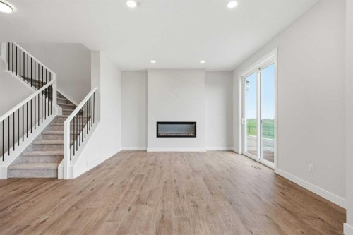 454 Kinniburgh Loop, Chestermere, AB 