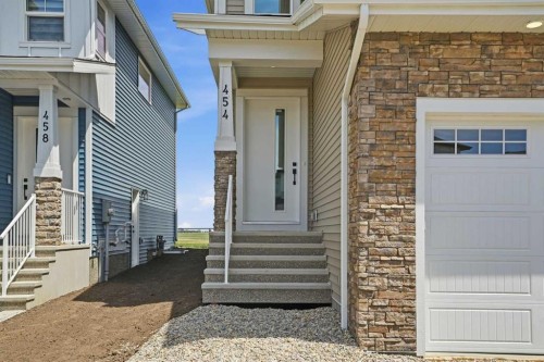454 Kinniburgh Loop, Chestermere, AB 