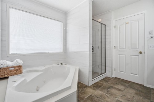408 Hawkland Place Nw, Calgary, AB 