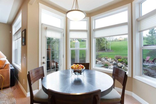 30 Discovery Ridge Gardens Sw, Calgary, AB 