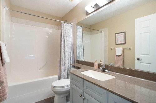 30 Discovery Ridge Gardens Sw, Calgary, AB 