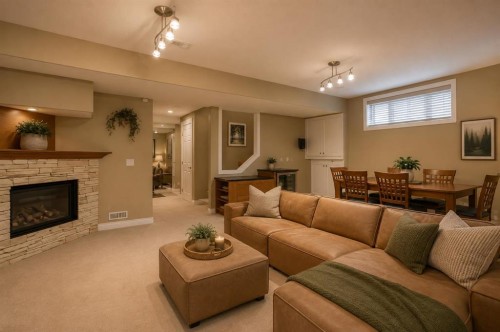 30 Discovery Ridge Gardens Sw, Calgary, AB 