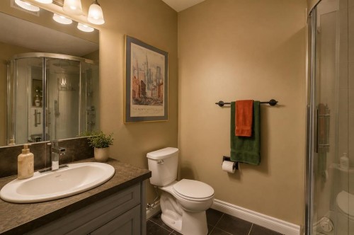 30 Discovery Ridge Gardens Sw, Calgary, AB 