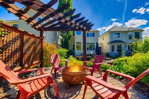 30 Discovery Ridge Gardens Sw, Calgary, AB 