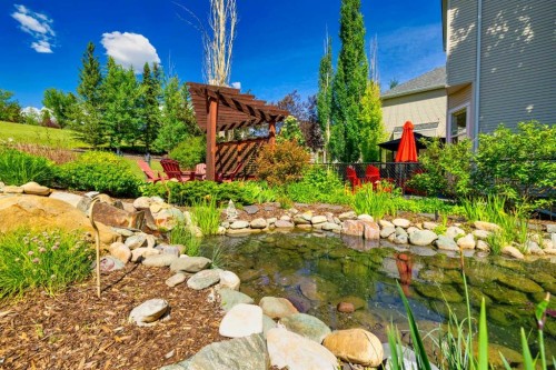 30 Discovery Ridge Gardens Sw, Calgary, AB 