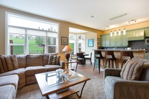 30 Discovery Ridge Gardens Sw, Calgary, AB 