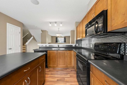 241 Elgin Gardens Se, Calgary, AB 