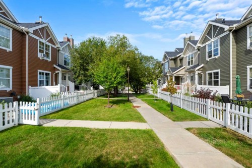 241 Elgin Gardens Se, Calgary, AB 