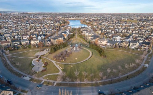 241 Elgin Gardens Se, Calgary, AB 