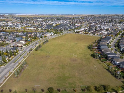 241 Elgin Gardens Se, Calgary, AB 