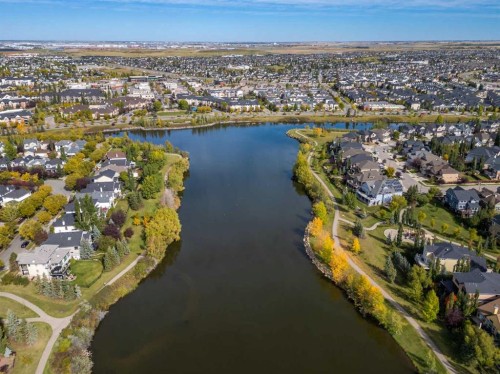 241 Elgin Gardens Se, Calgary, AB 