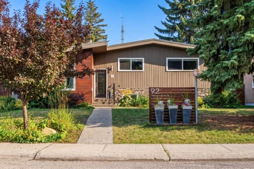 92 Chinook Drive Sw, Calgary, AB 
