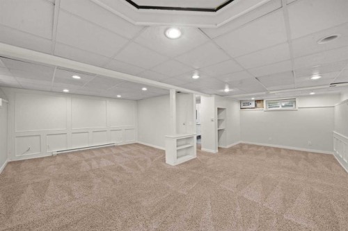 92 Chinook Drive Sw, Calgary, AB 