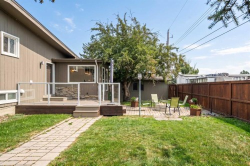 92 Chinook Drive Sw, Calgary, AB 