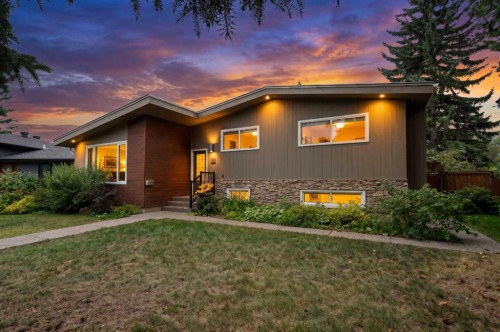 92 Chinook Drive Sw, Calgary, AB 