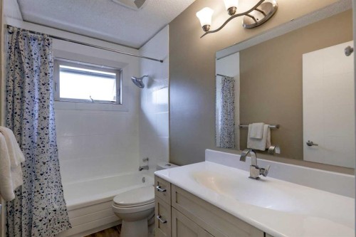 31 Deer Place Se, Calgary, AB 