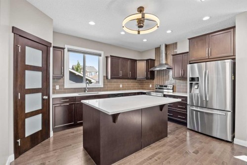 63 Redstone Gardens Ne, Calgary, AB 