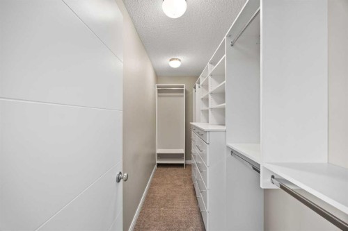 63 Redstone Gardens Ne, Calgary, AB 