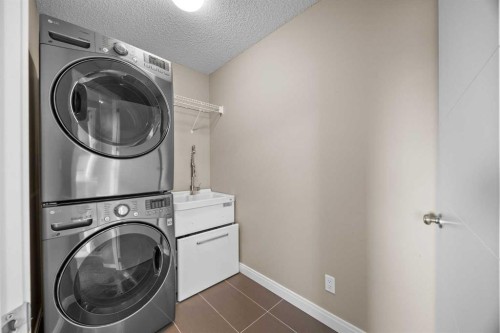 63 Redstone Gardens Ne, Calgary, AB 