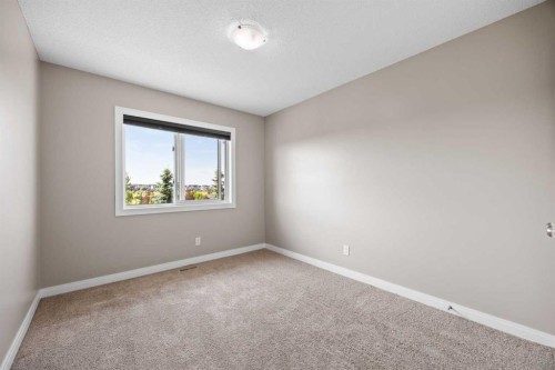 63 Redstone Gardens Ne, Calgary, AB 