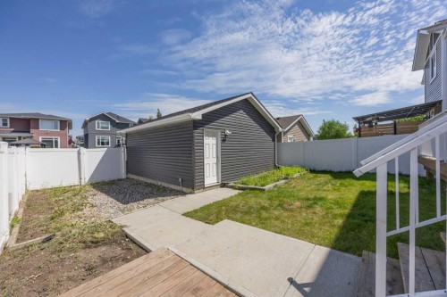 63 Redstone Gardens Ne, Calgary, AB 