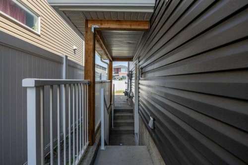 63 Redstone Gardens Ne, Calgary, AB 