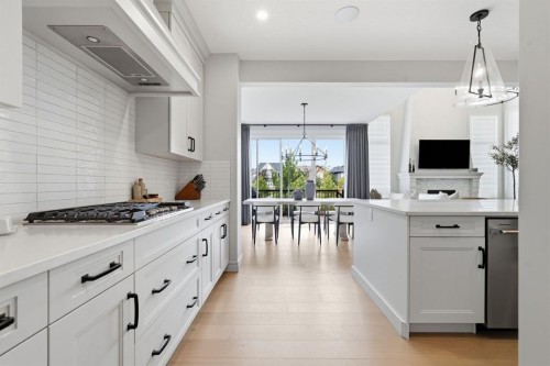 10 Legacy Woods Crescent Se, Calgary, AB 