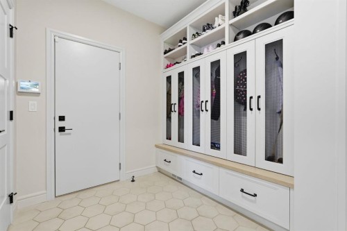 10 Legacy Woods Crescent Se, Calgary, AB 