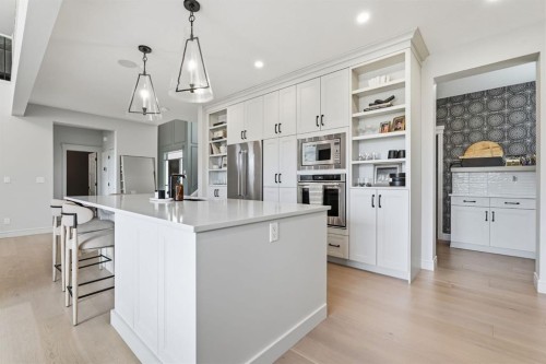 10 Legacy Woods Crescent Se, Calgary, AB 