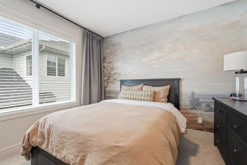 10 Legacy Woods Crescent Se, Calgary, AB 