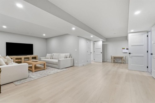 10 Legacy Woods Crescent Se, Calgary, AB 