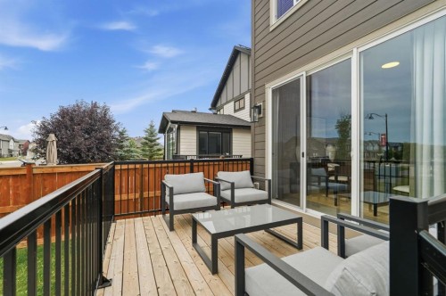 10 Legacy Woods Crescent Se, Calgary, AB 
