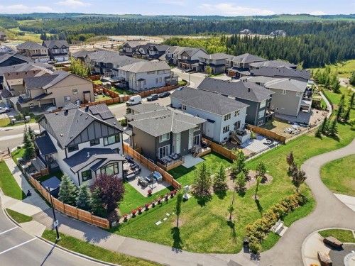 10 Legacy Woods Crescent Se, Calgary, AB 