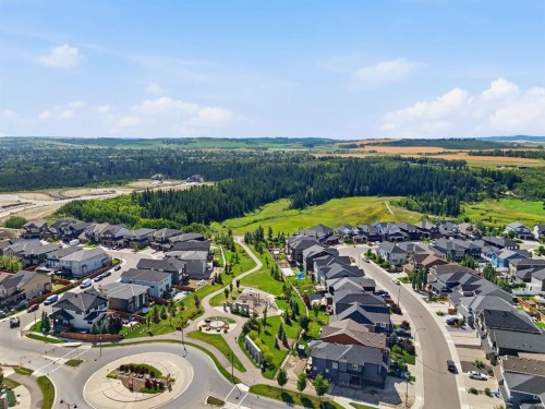 10 Legacy Woods Crescent Se, Calgary, AB 