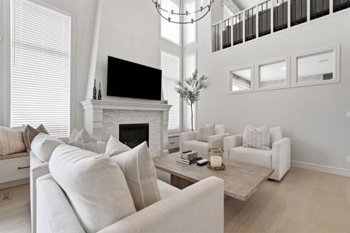 10 Legacy Woods Crescent Se, Calgary, AB 