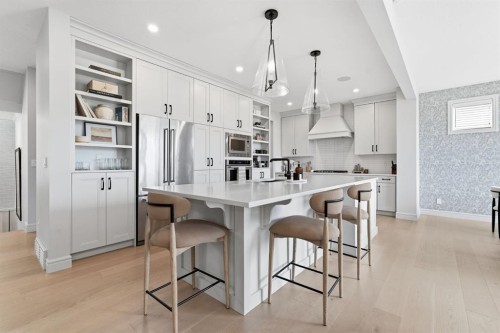10 Legacy Woods Crescent Se, Calgary, AB 