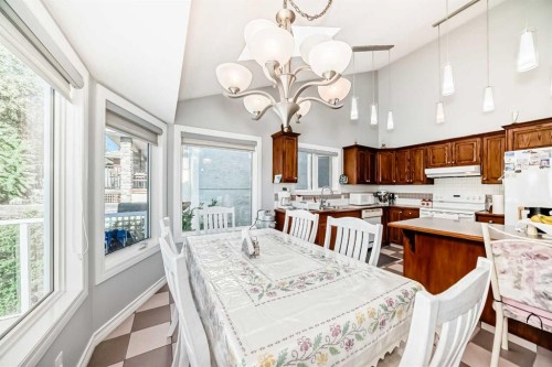 8 Signature Point Sw, Calgary, AB 