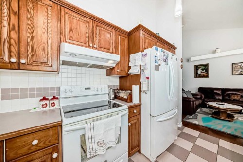 8 Signature Point Sw, Calgary, AB 