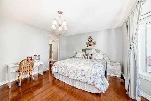 8 Signature Point Sw, Calgary, AB 