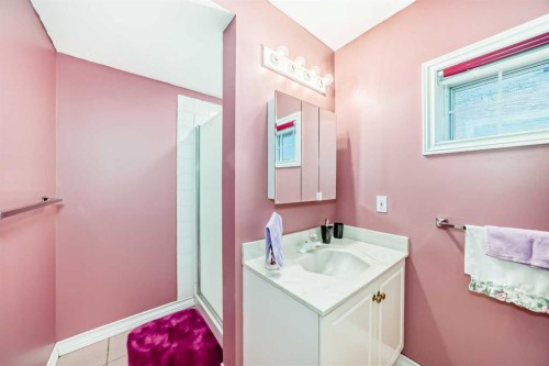 8 Signature Point Sw, Calgary, AB 