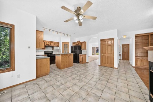 117 Evergreen Place Sw, Calgary, AB 