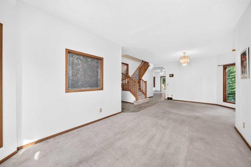 117 Evergreen Place Sw, Calgary, AB 