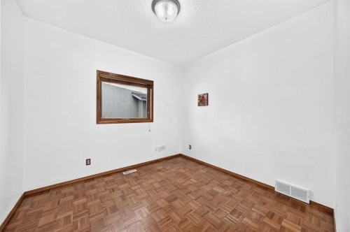 117 Evergreen Place Sw, Calgary, AB 