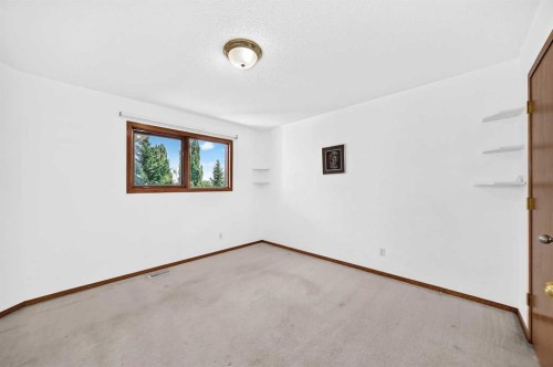 117 Evergreen Place Sw, Calgary, AB 